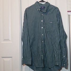 Vineyard vines slim fit tucked shirt sz L